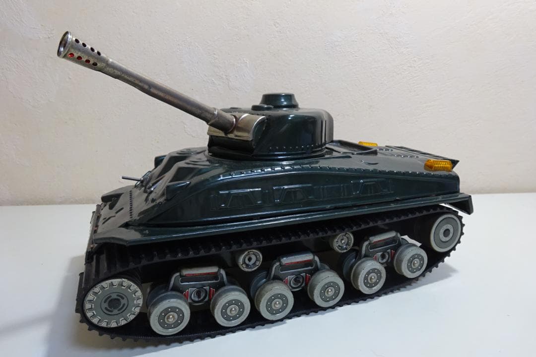 動画あり！！★米澤玩具（ヨネザワ） スピンターンM4シャーマンタンク★