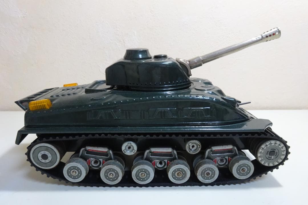 動画あり！！★米澤玩具（ヨネザワ） スピンターンM4シャーマンタンク★