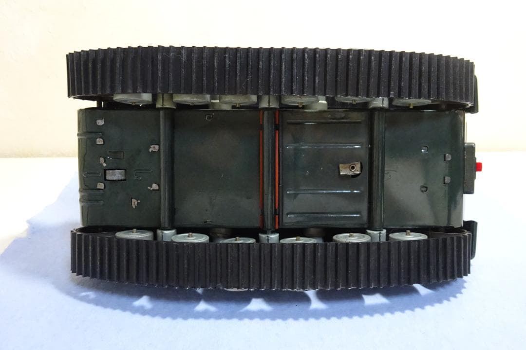 動画あり！！★米澤玩具（ヨネザワ） スピンターンM4シャーマンタンク★