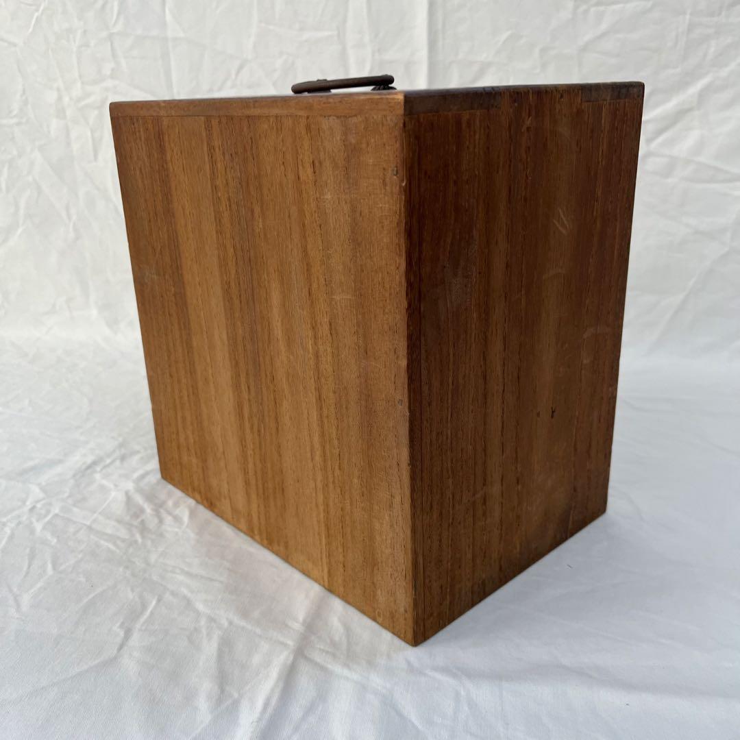 0105A3 【中古】茶道具セット 伝統的な和風デザイン