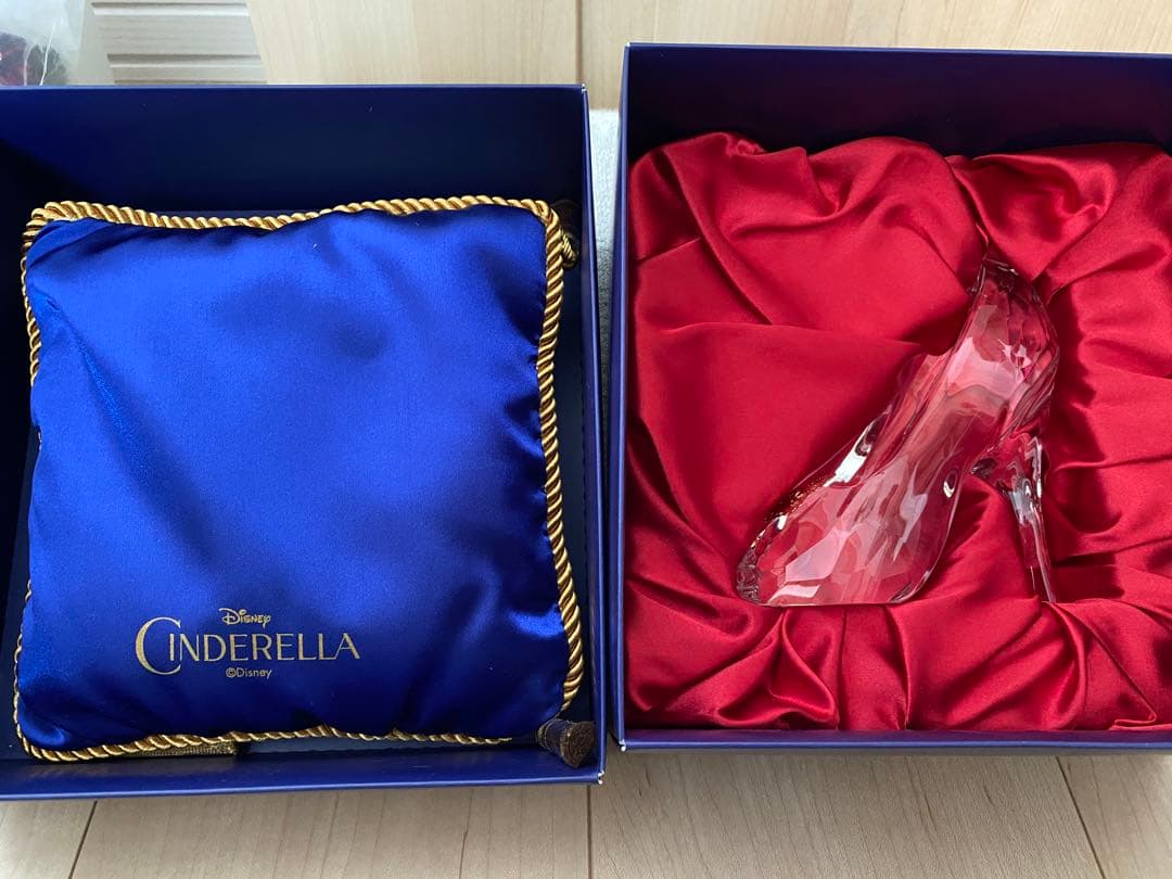 ディズニー　シンデレラ　ガラスの靴