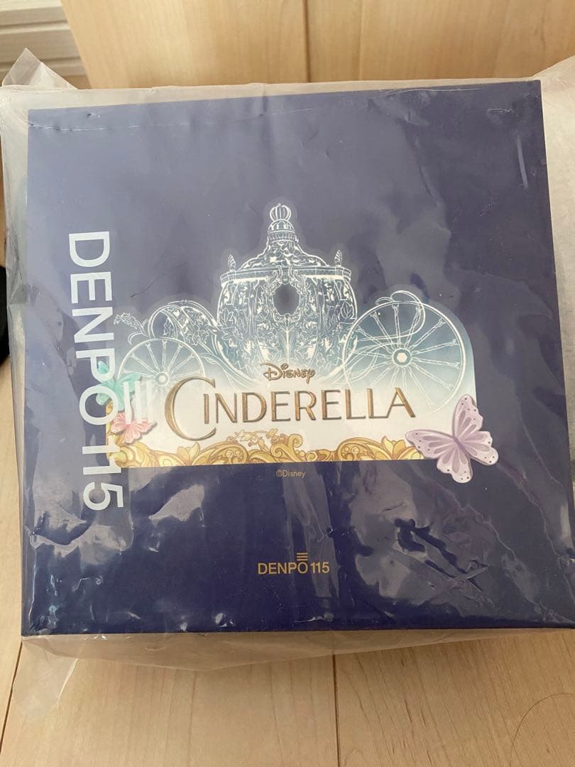ディズニー　シンデレラ　ガラスの靴