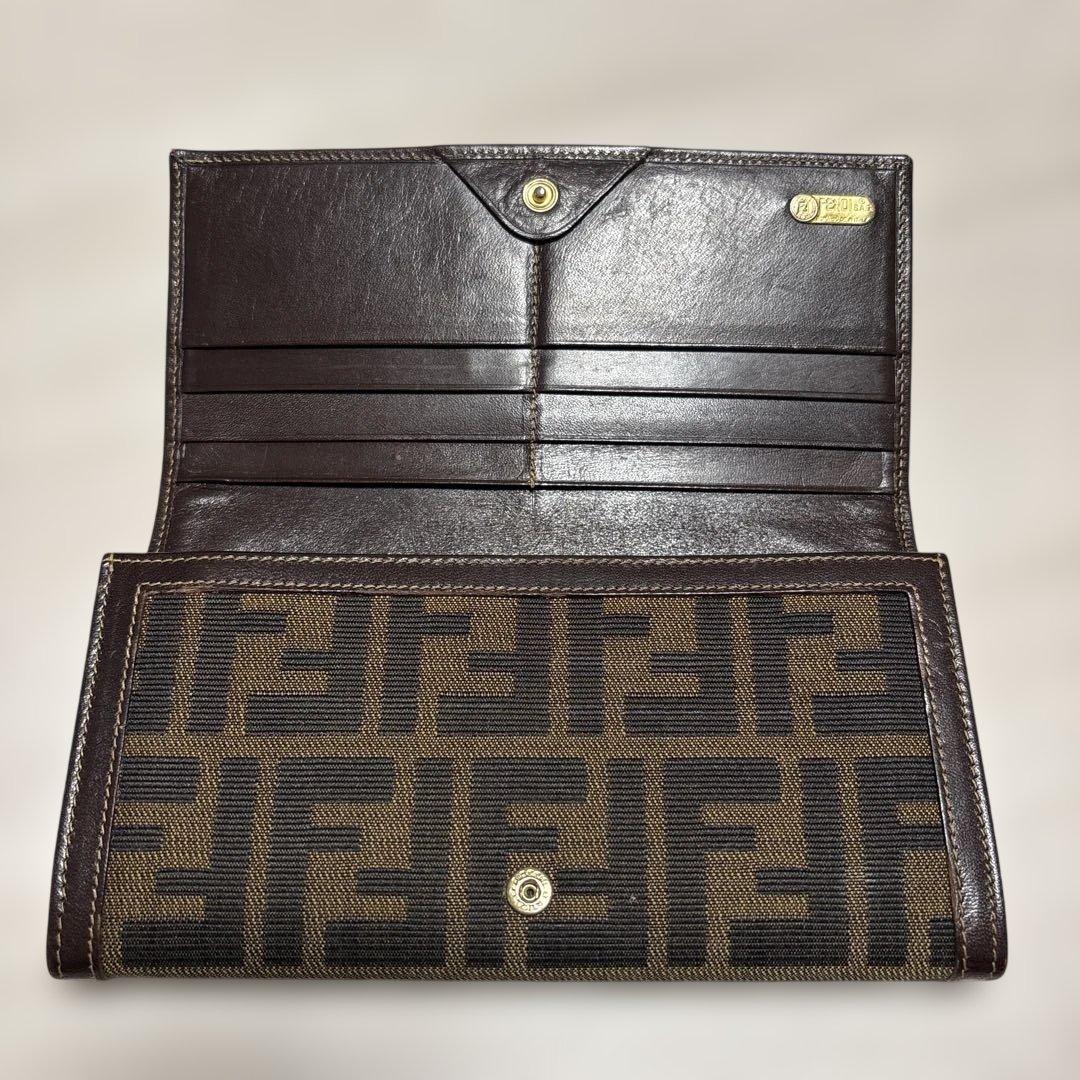 FENDI 長財布　美品