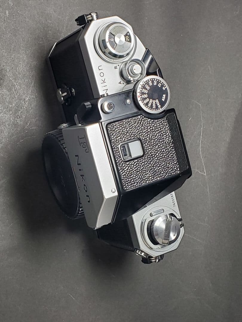 極上品　Nikon F一眼レフカメラ白ボディー貴重最終モデル