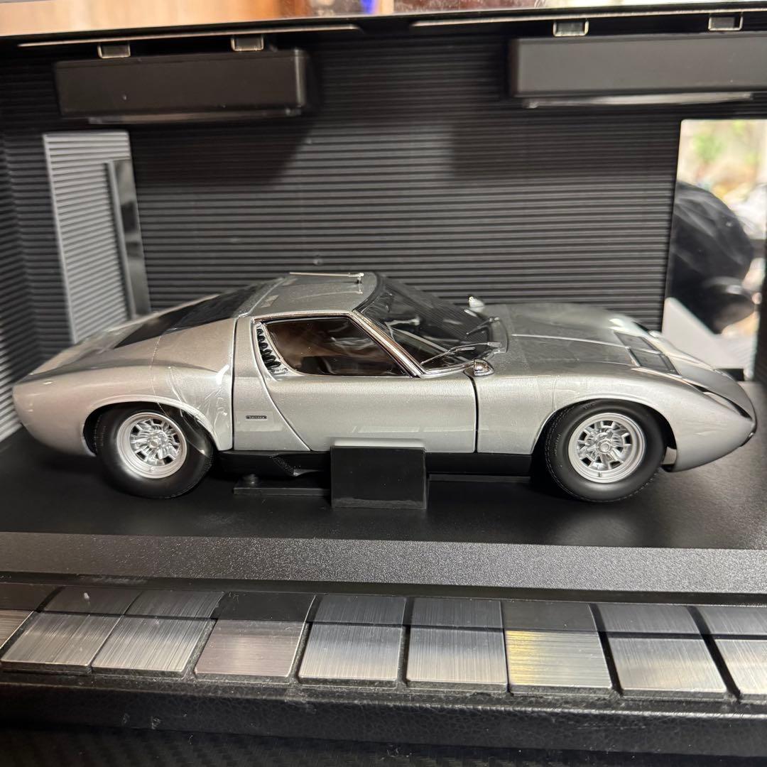 絶版未展示品 京商 1/18 ランボルギーニ ミウラ P400 SV シルバー