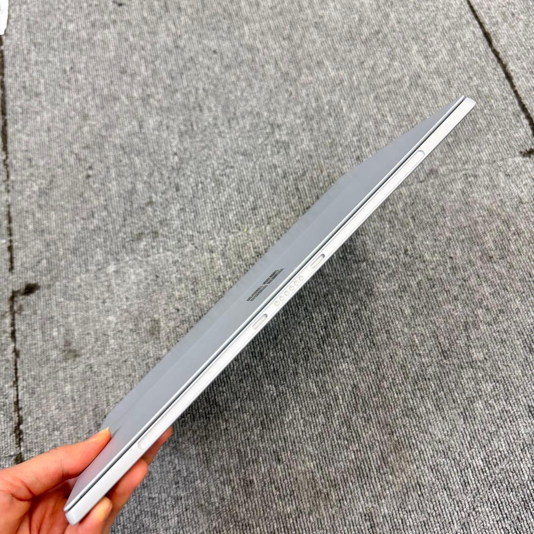 「ほぼ未使用」Surface Pro 5 4GB / 128GB LTE