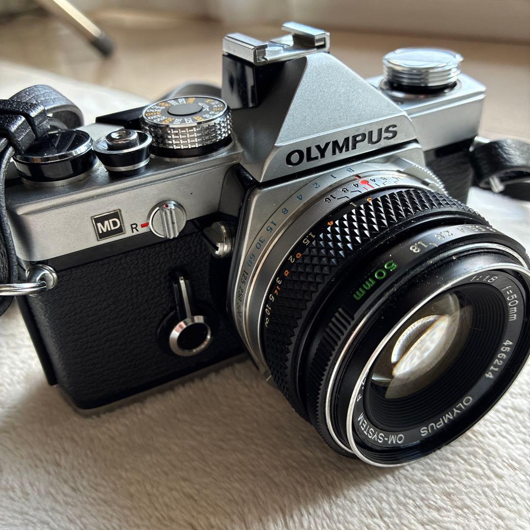 オリンパス　OM-1 レンズ付き