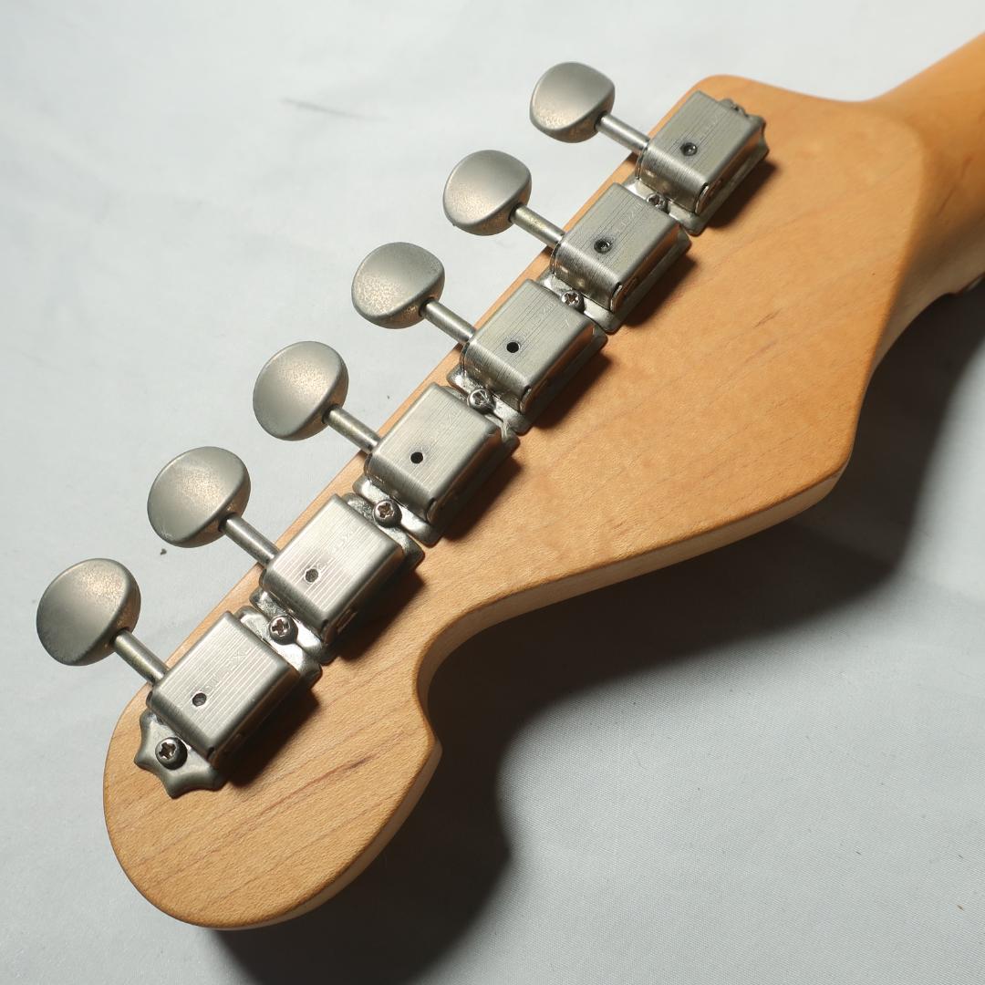 クルーソンデラックスペグ装備 キルスイッチ搭載 エレキギター ホワイト ケース付