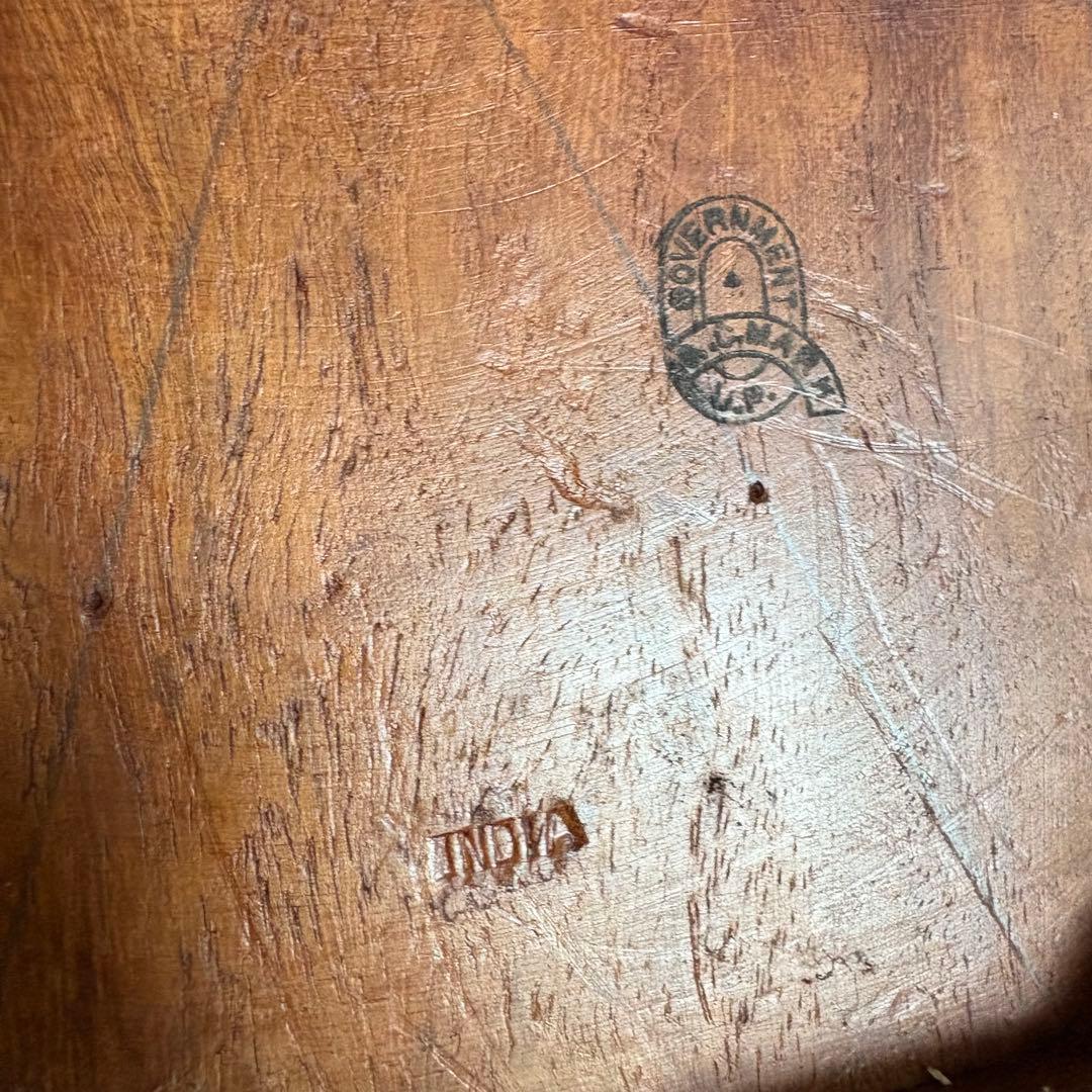 シーシャムウッド　彫刻テーブル　サイドテーブル　インド製　ヴィンテージ　①