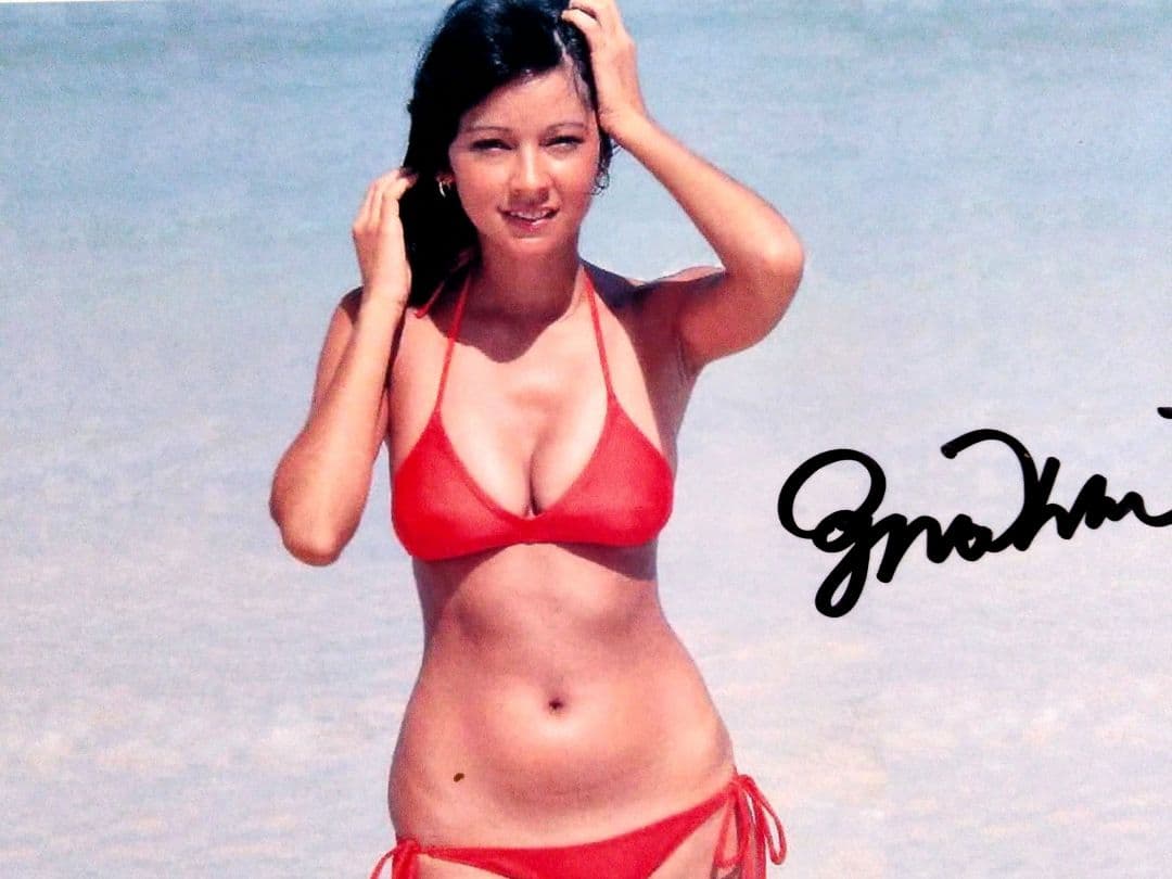 アグネス・ラム直筆サイン入り2Lサイズ写真…Agnes Lum