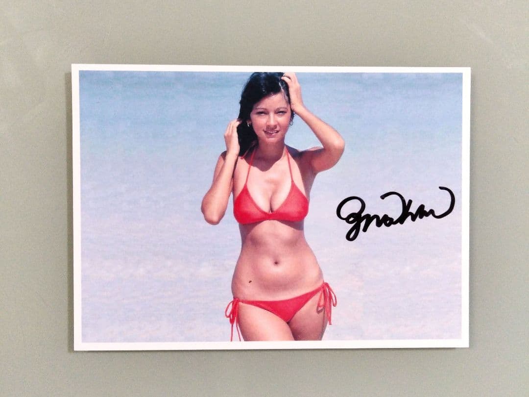 アグネス・ラム直筆サイン入り2Lサイズ写真…Agnes Lum