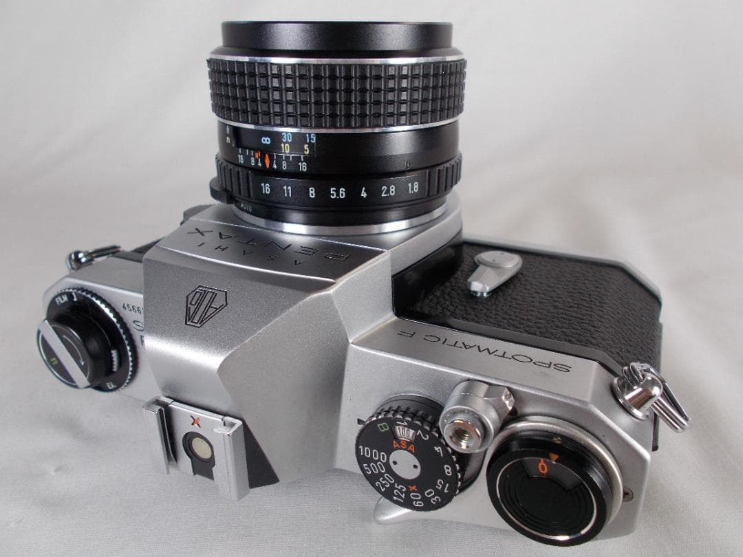 フィルムカメラ 整備済 完動品　Pentax SPF + f/1.8　P235