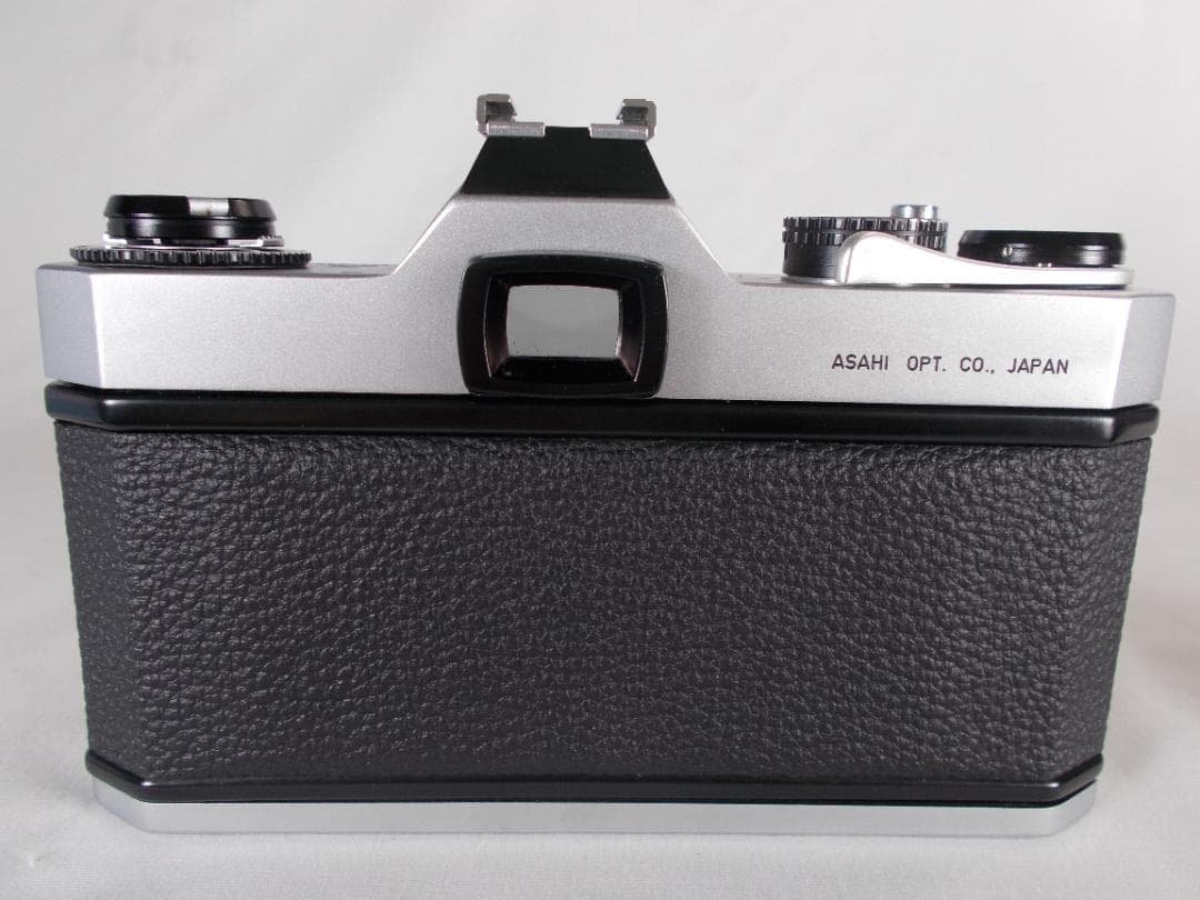 フィルムカメラ 整備済 完動品　Pentax SPF + f/1.8　P235