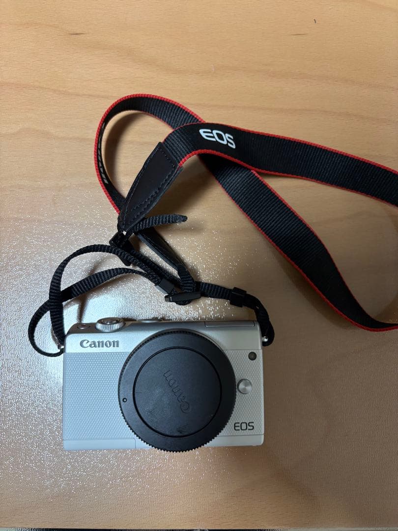 Canon EOS M100 本体とレンズセット