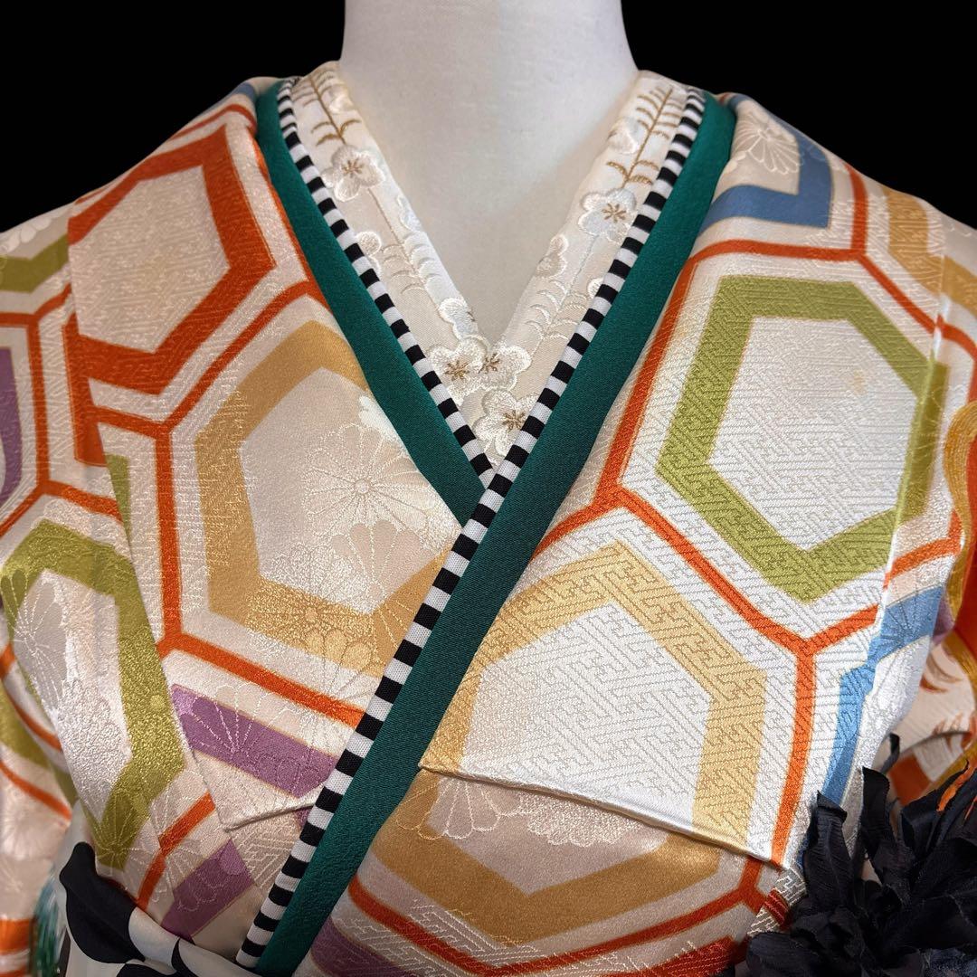 (あ866) 大正ロマン彩る亀甲文様と枝松刺繍 アンティーク振袖㊗️3点セット