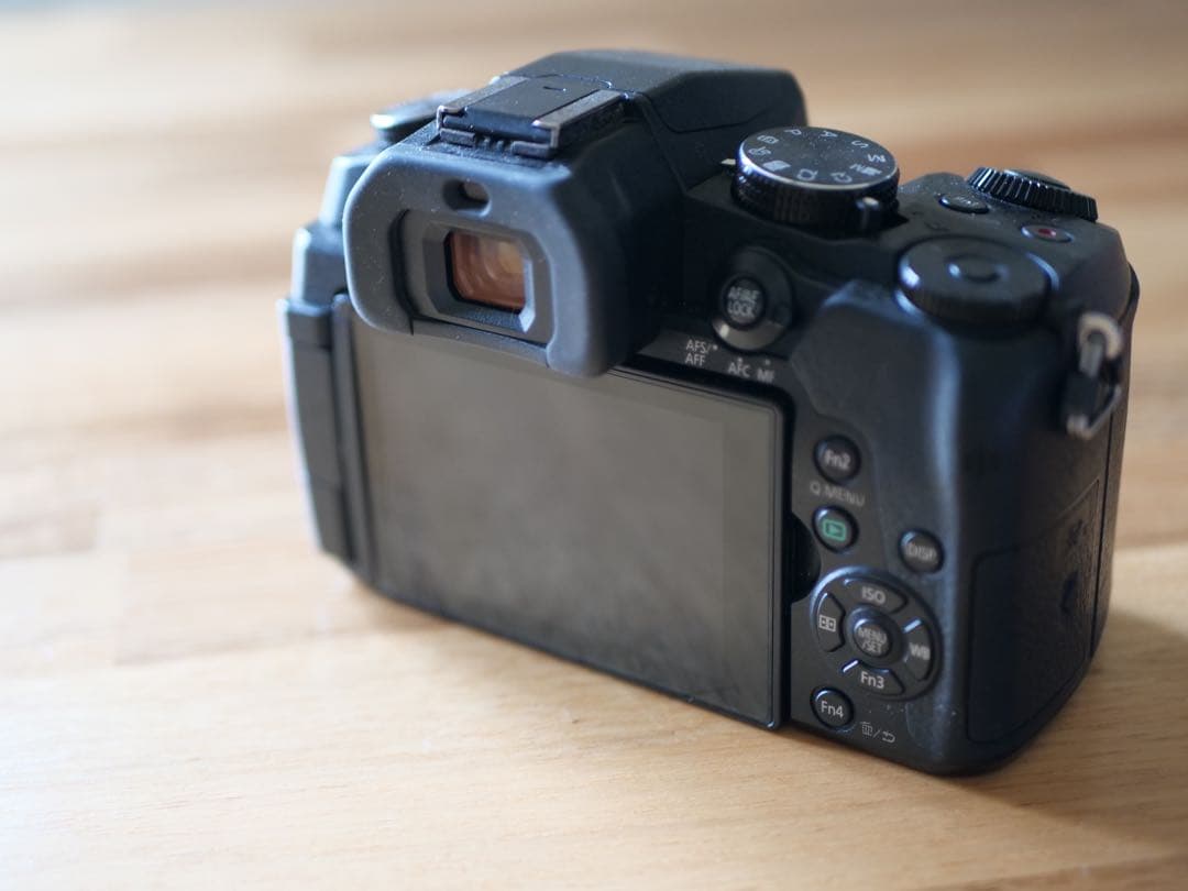 DMC-G8 Lumixミラーレス一眼カメラ 新品バッテリー付