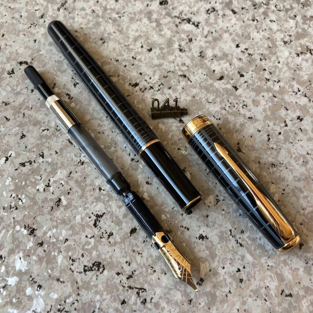 #041 未使用品 万年筆 パーカー SONNET 18k