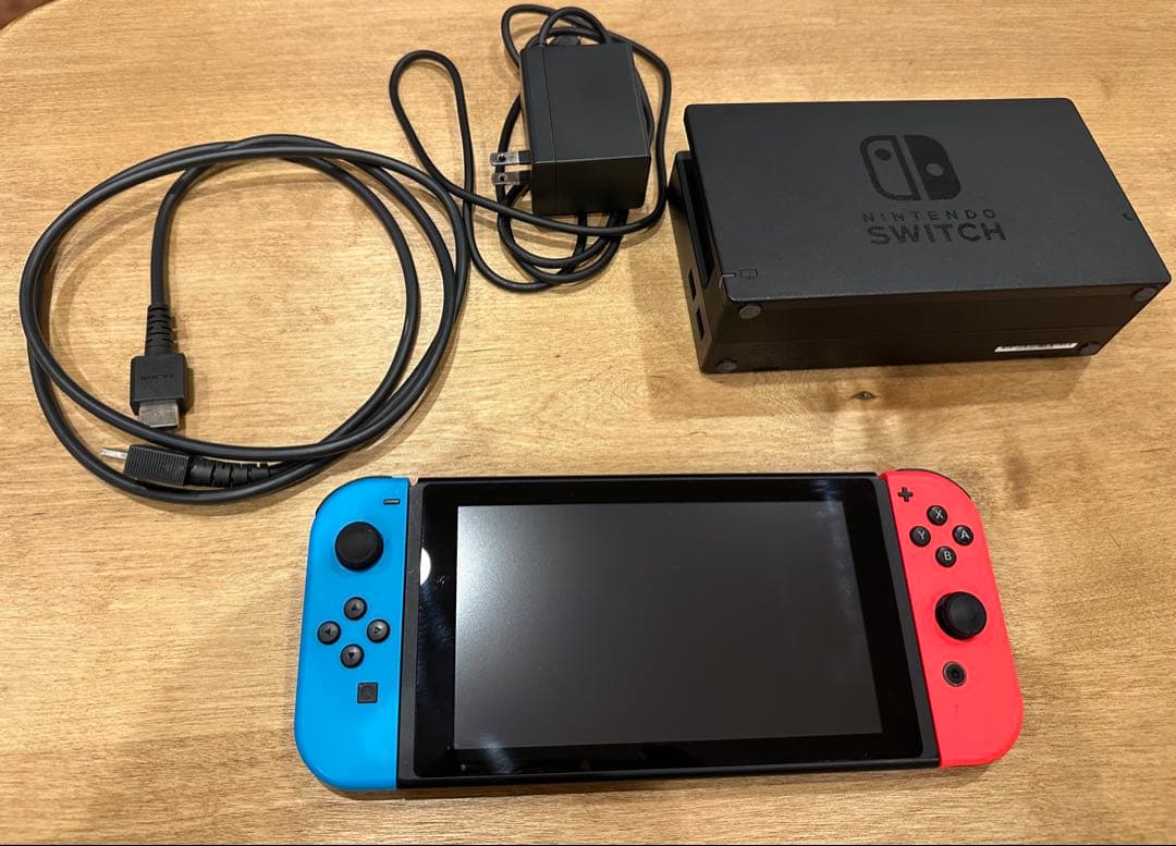 Nintendo Switch スイッチ　本体　ニンテンドースイッチ