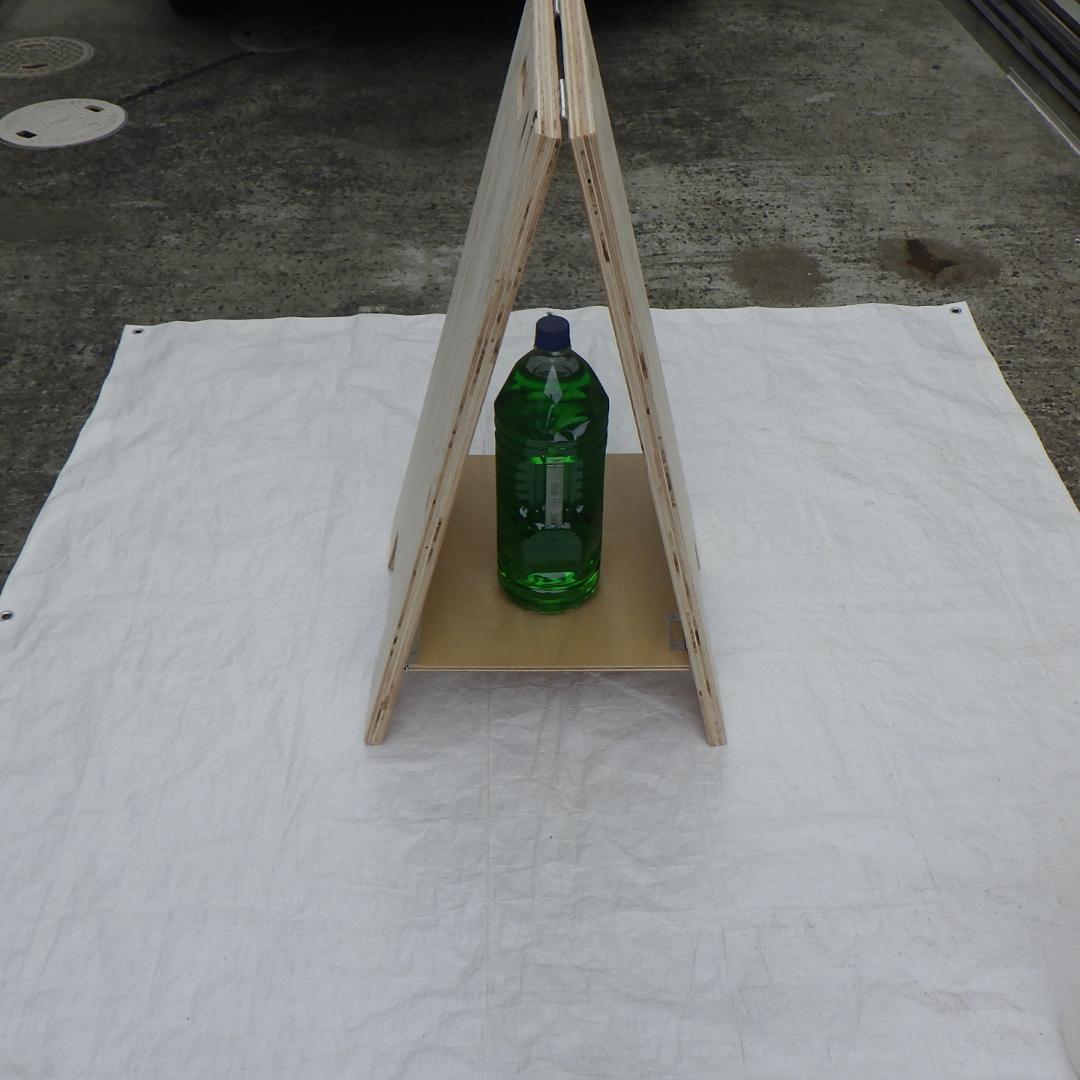 ①24㎜針葉樹合板製　立て看板　【高さ780㎜】丈夫で　風にも強い　しかも格安