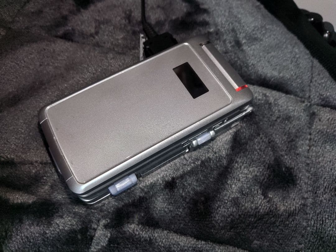 a*o様 ケータイ捜査官セブン　815T PB