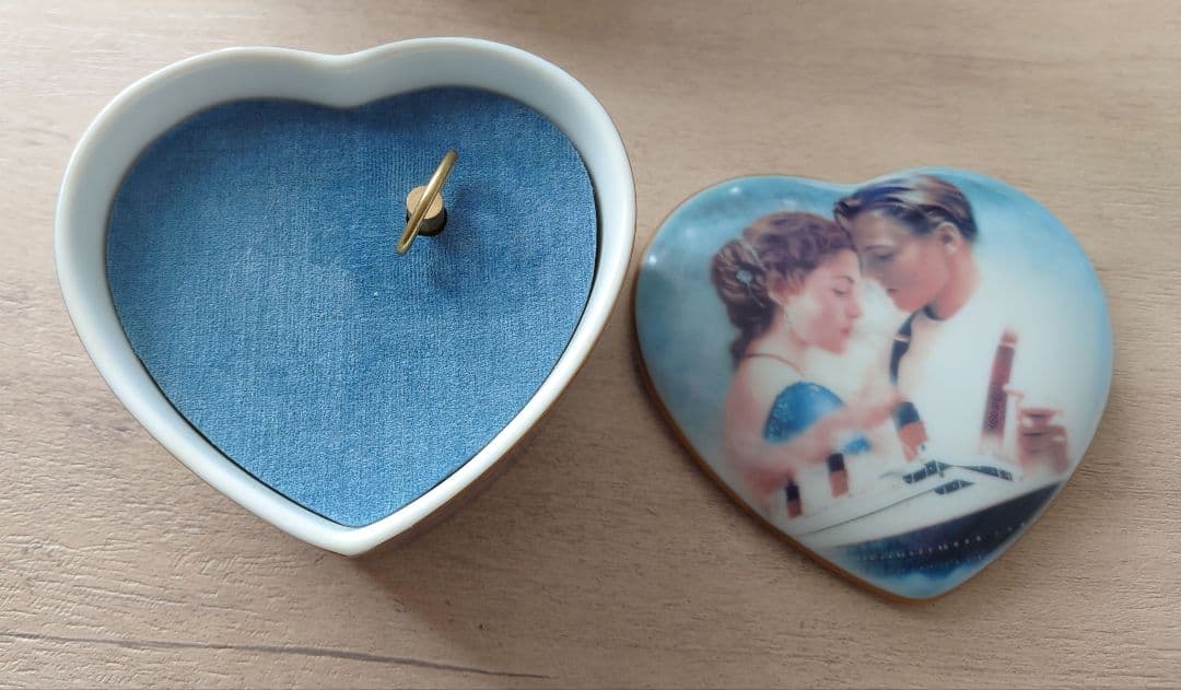 タイタニック 陶器オルゴール