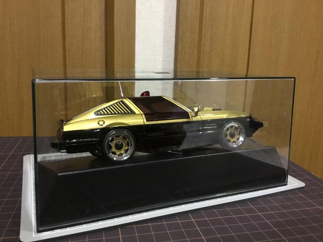 ミニッツ用ＡＳＣボディ 　日産SUPER Ｚ　西部警察（ゴールド／黒）新品