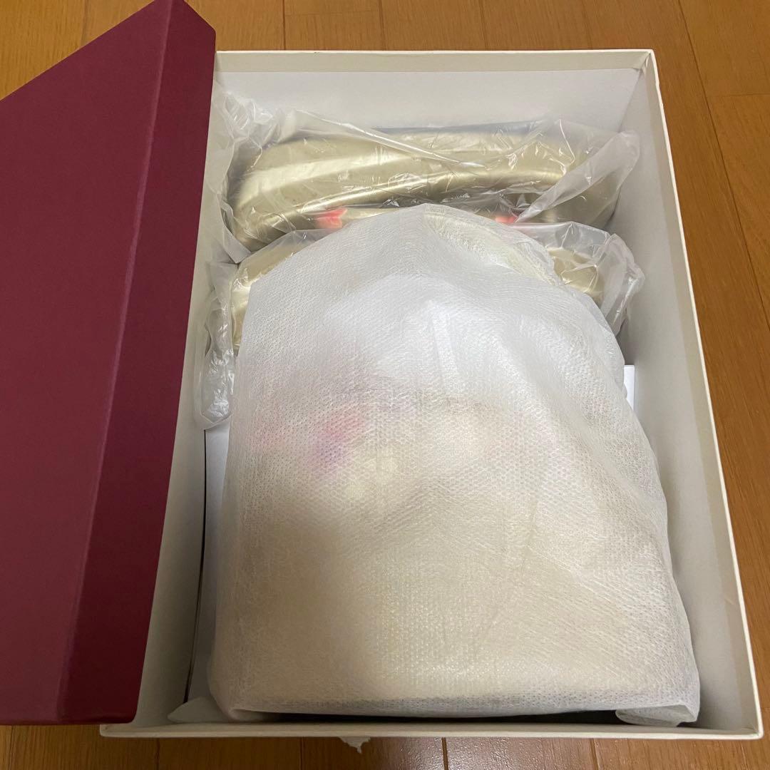 草履とバッグのセット Mサイズ　ゴールド 桜花柄　振袖・和装・成人式　フォーマル