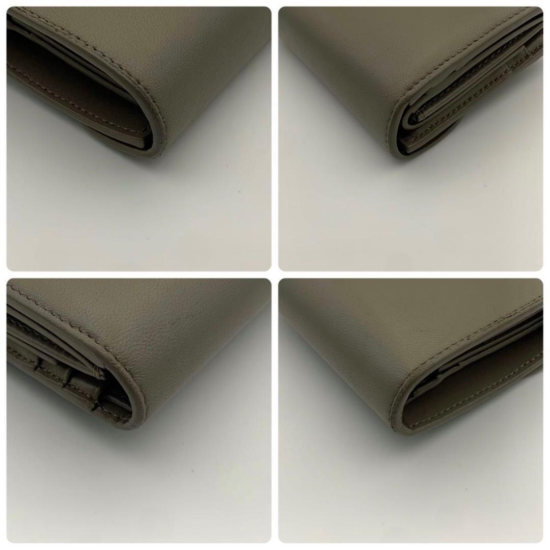 箱付き セリーヌ コンパクトウォレット 財布 トリオンフ フラップ 金具 グレー