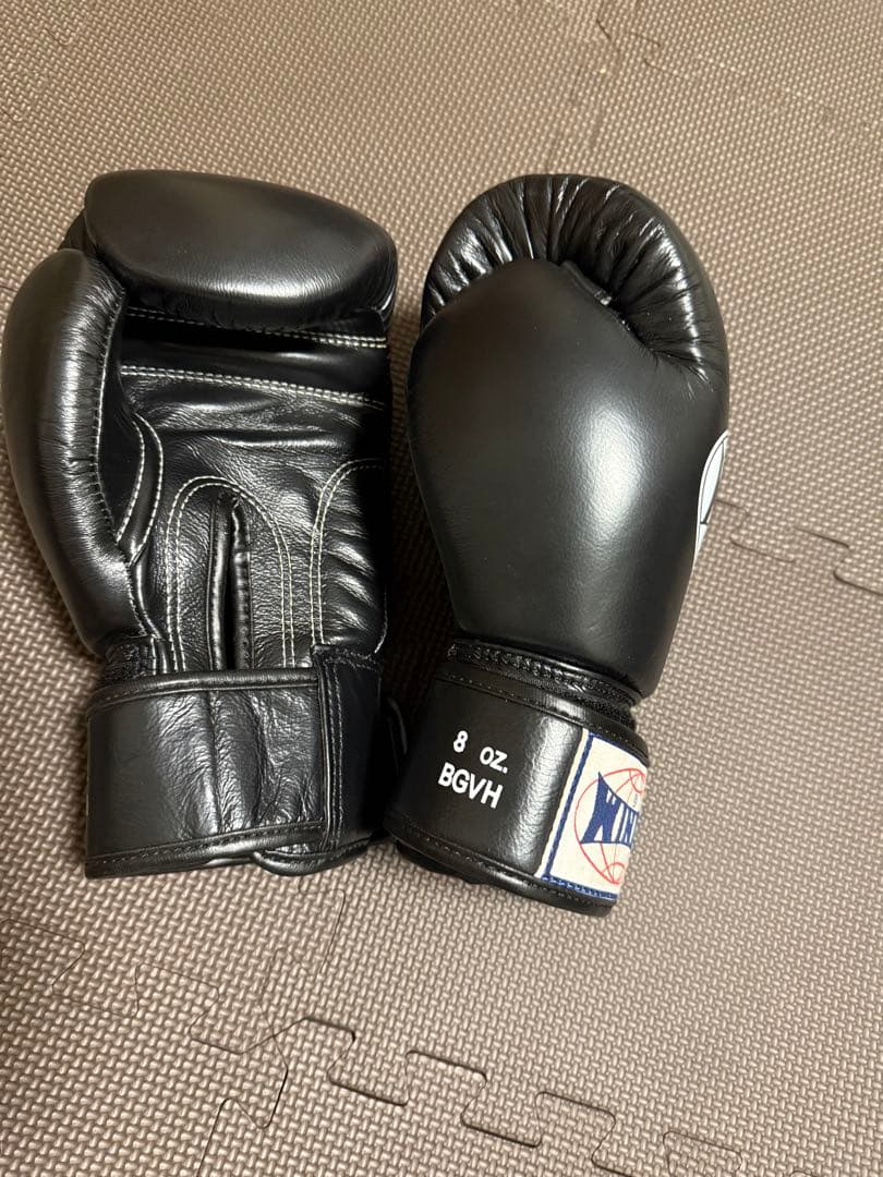 週末限定値下げ！！　windy ウィンディ　グローブ 8オンス