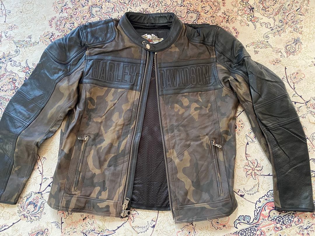 新品未使用HARLEY-DAVIDSON 迷彩レザーロゴジャケット 在庫限り