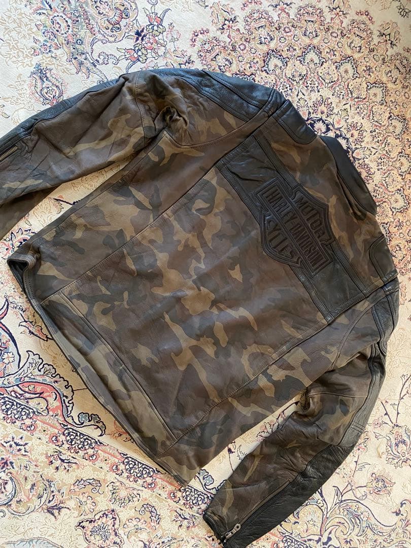 新品未使用HARLEY-DAVIDSON 迷彩レザーロゴジャケット 在庫限り