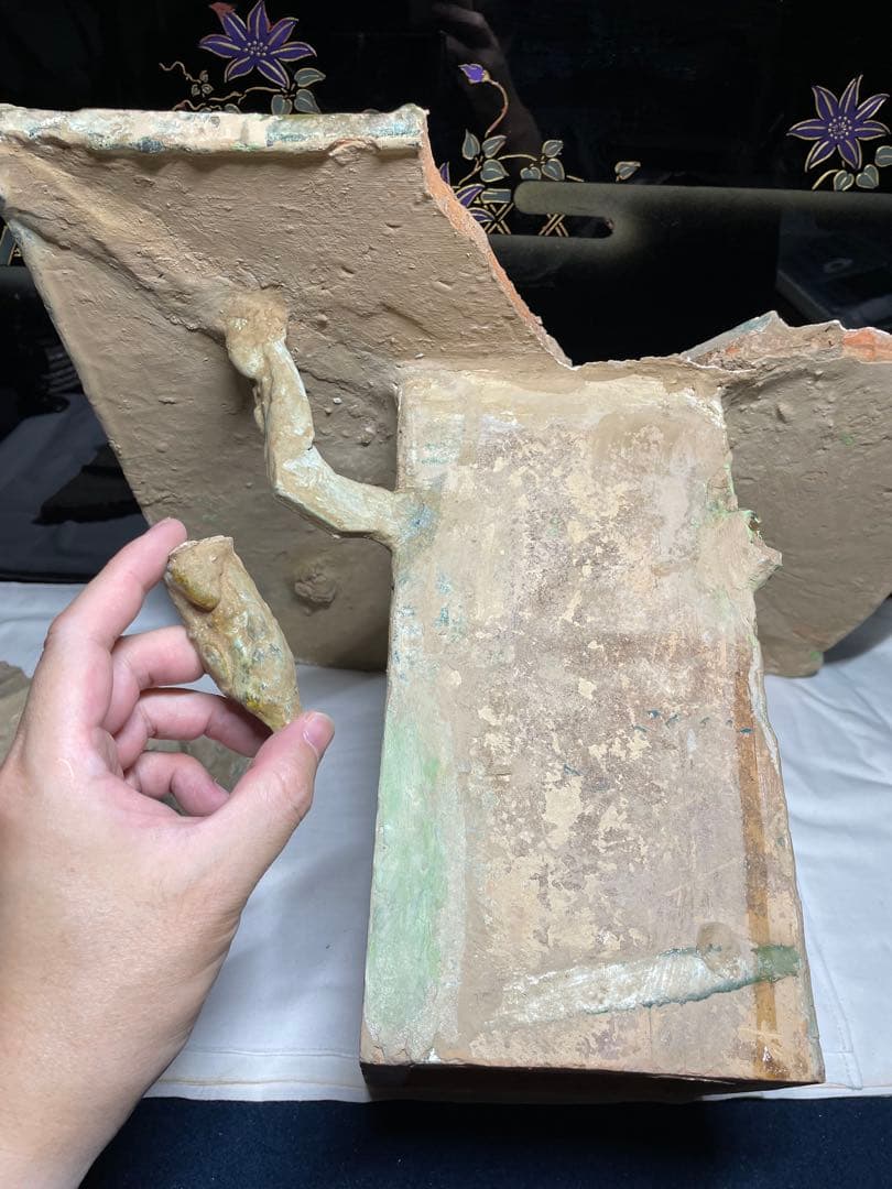 漢代陶器。漢時代。漢綠釉。約2000年。古美術。骨董品。殘品。舊家蔵出し。