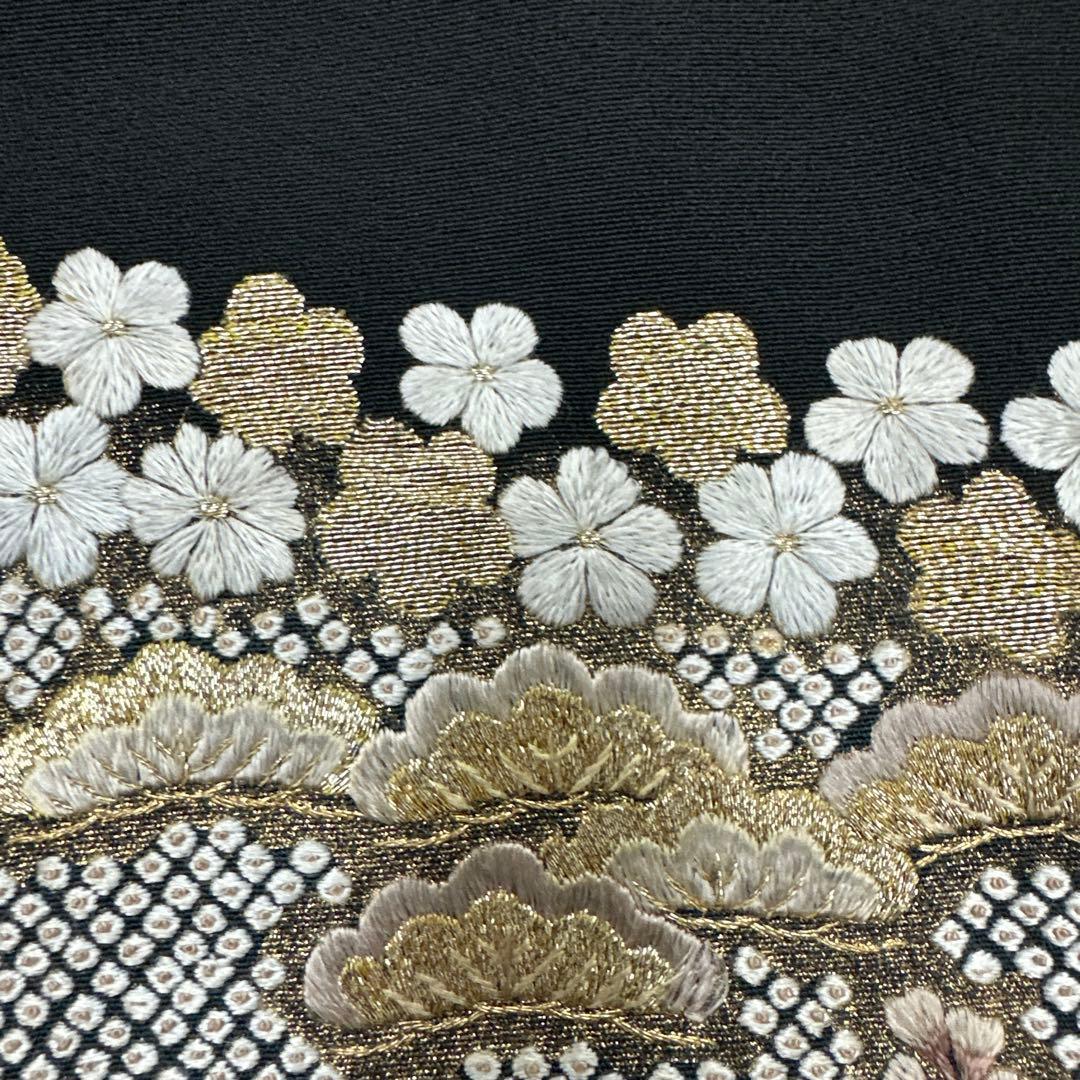 黒留袖 総刺繍 松竹梅 桐紋