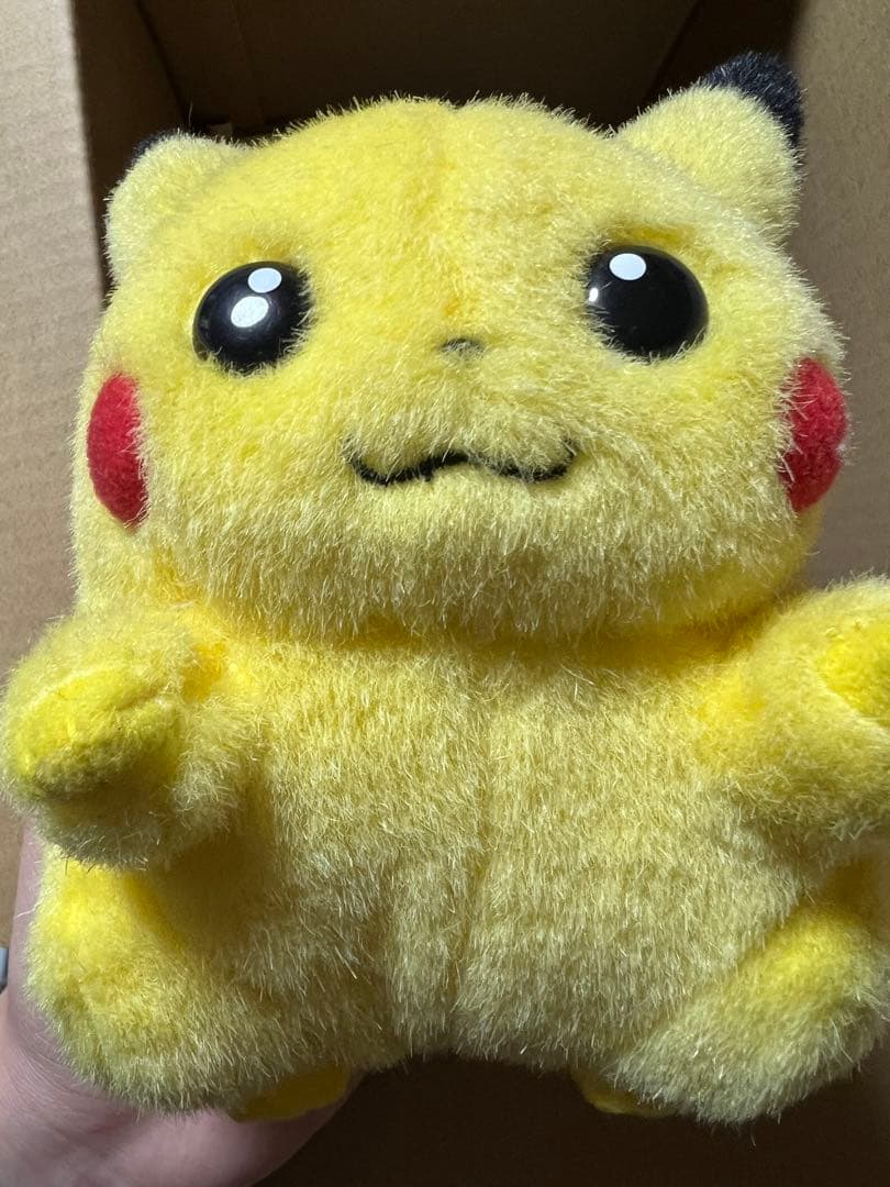 初期ピカチュウ ぬいぐるみ TOMY