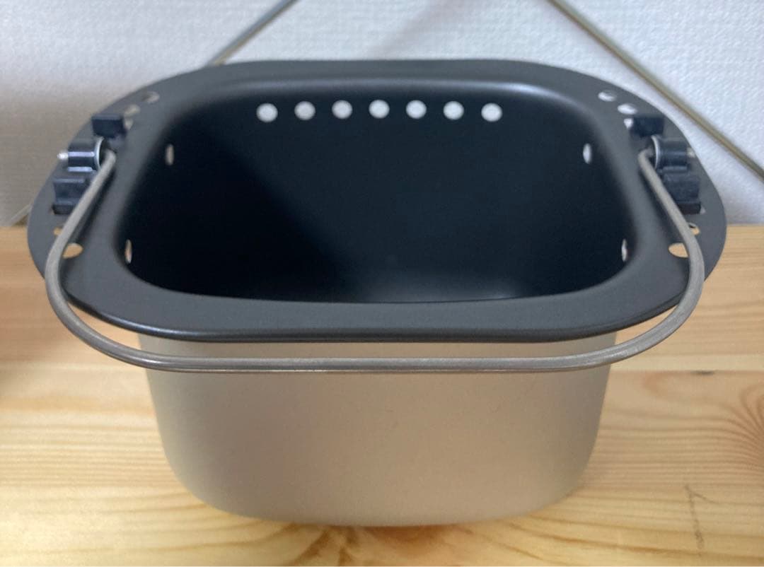 ☆良品！ Panasonic ホームベーカリー SD-BMS106 パナソニック