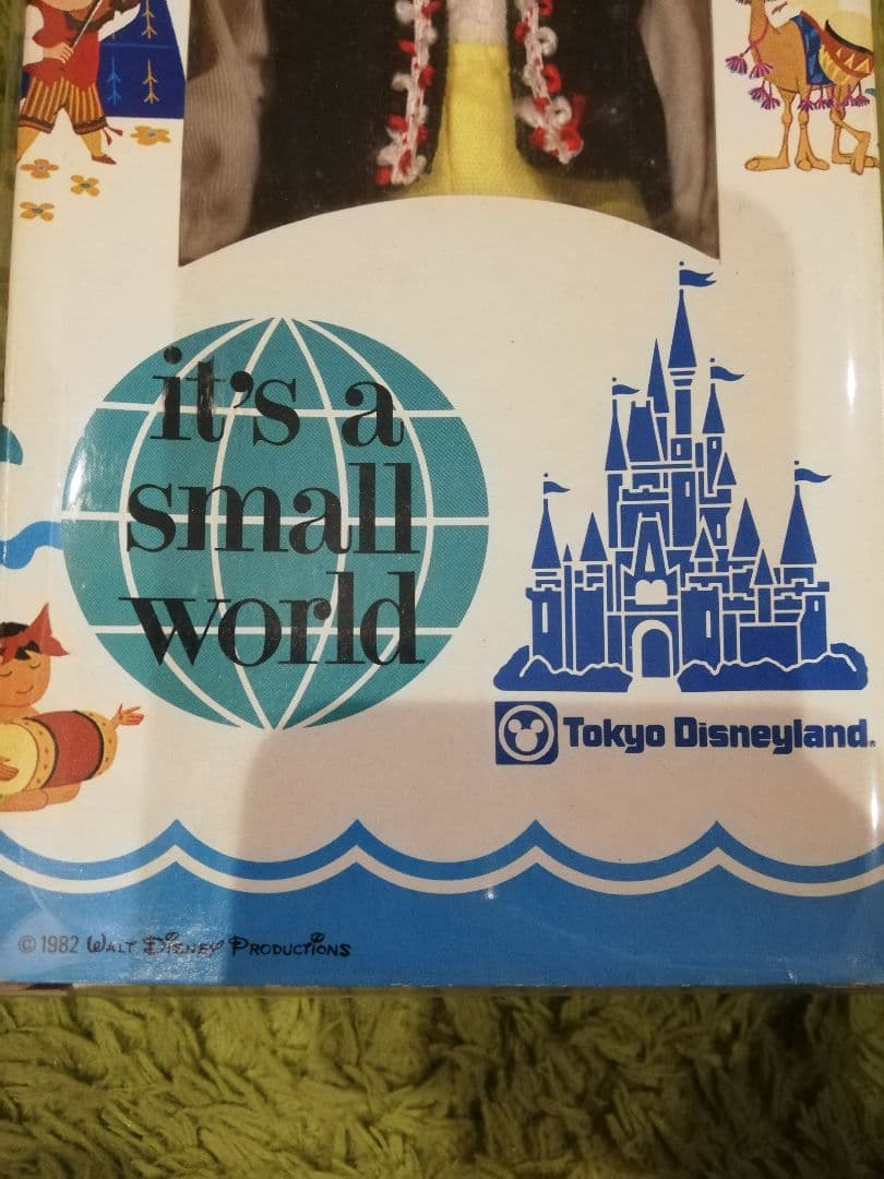 ディズニー　レトロ　イッツアスモールワールド　コレクションドール　人形6体セット