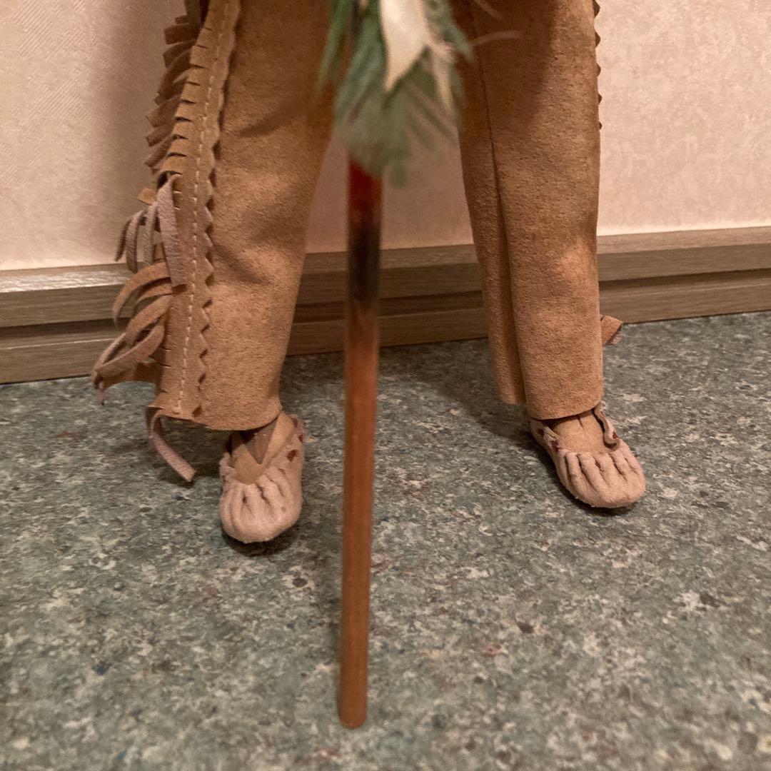 レア！インディアン人形 毛皮の帽子付き　ビンテージ　カナダのバンフ国立公園で購入