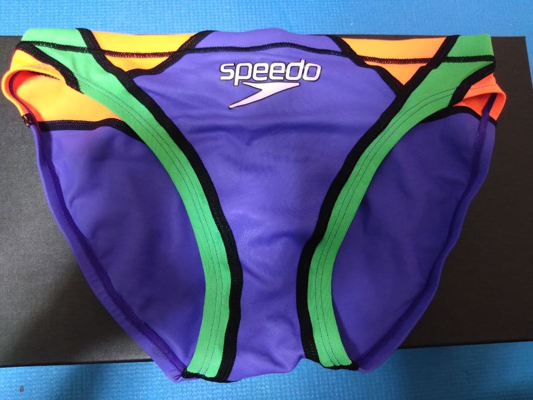 ホワイトティー様限定同上購入 競パン SPEED&aren a PYTHON 紫