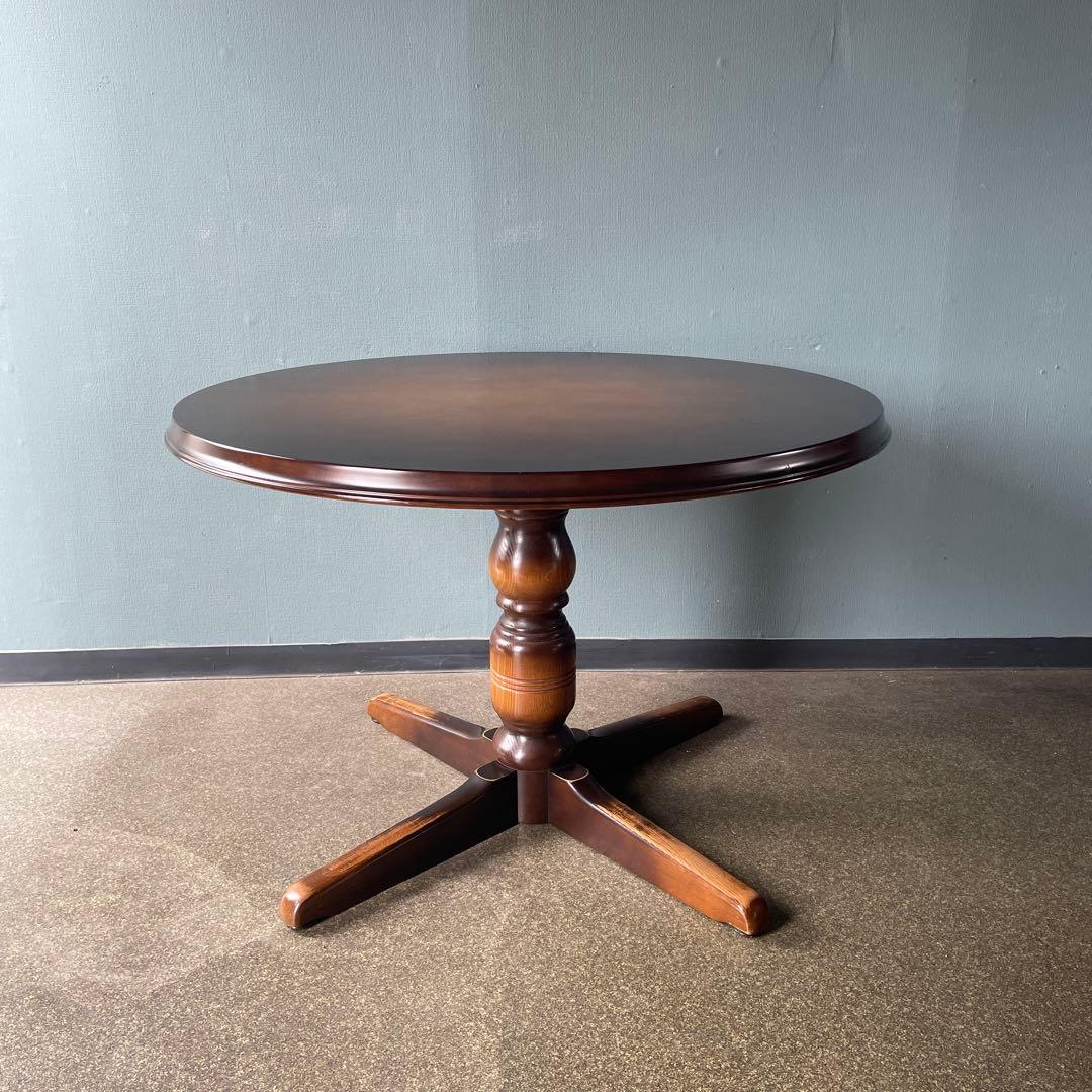 飛騨産業　キツツキマーク　ラウンドテーブル　直径106cm