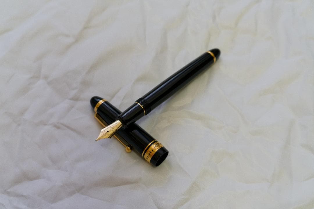 ハ*ル様 【美品】PILOT 万年筆 カスタム743 M中字