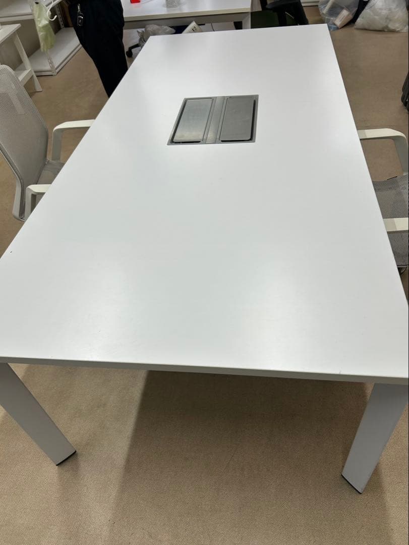 配線ボックス付き 会議用テーブル　幅220 ミーティングテーブル