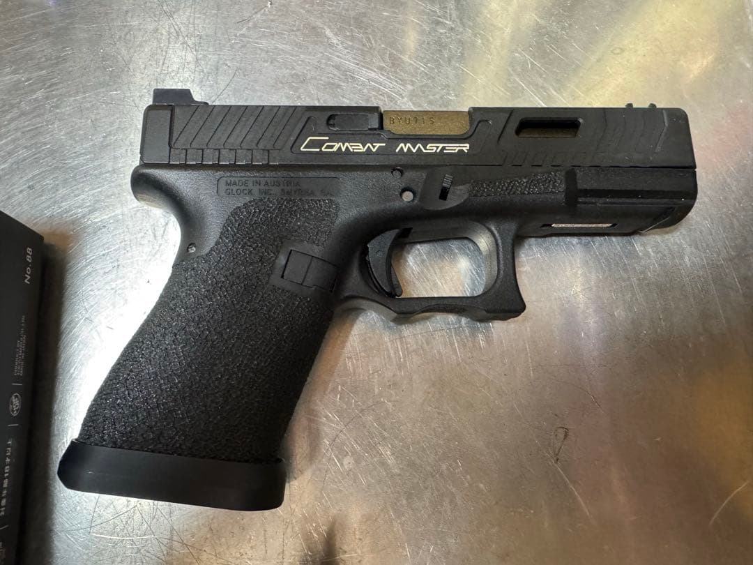 サイドアームズカスタム TTI G19 JW HBカスタム MOMOPAPA