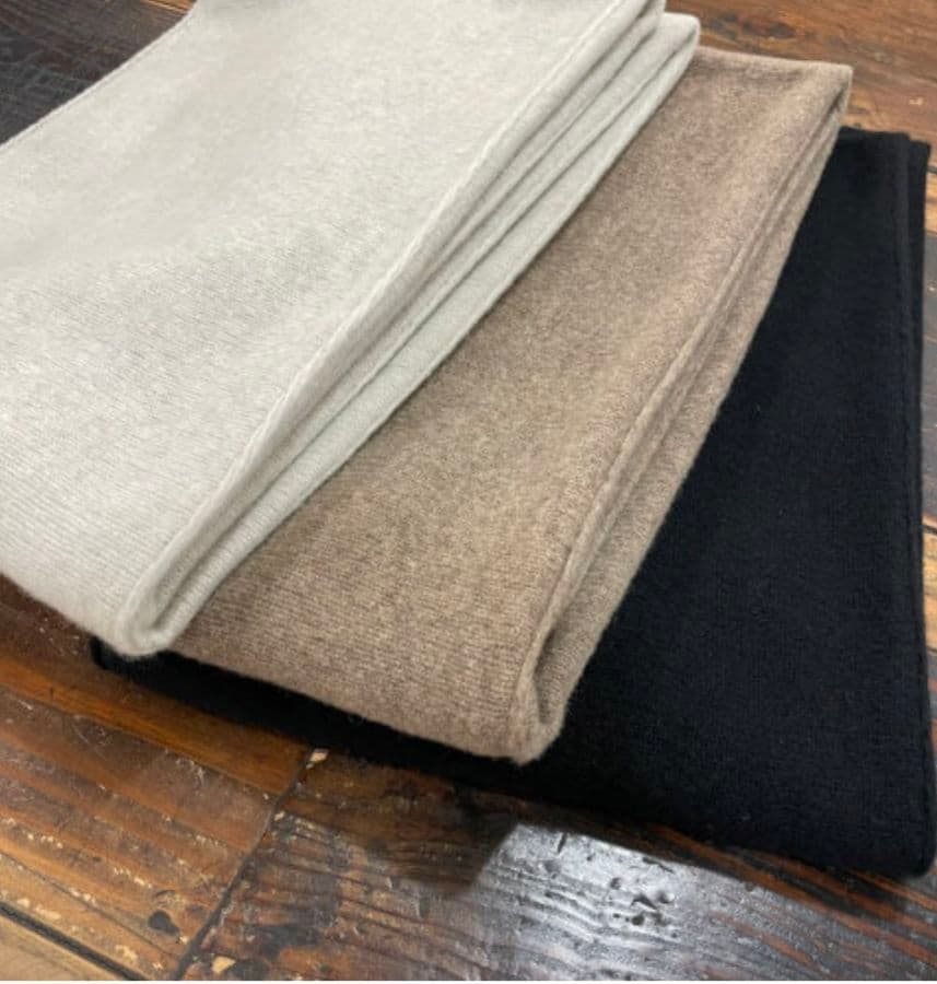 パドカレ ファインウールラウンドヘムスヌード