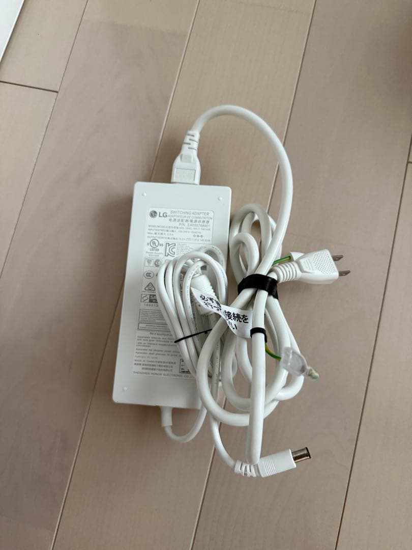 4K LGスマートモニター 32SQ730S-W webOS22モニターアーム無