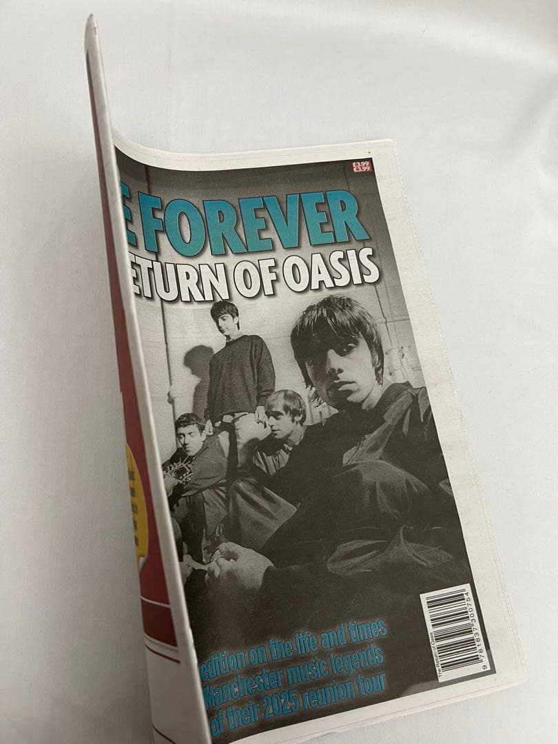 oasis 新聞　まとめ　記事　LIVE FOREVER イギリス　英字
