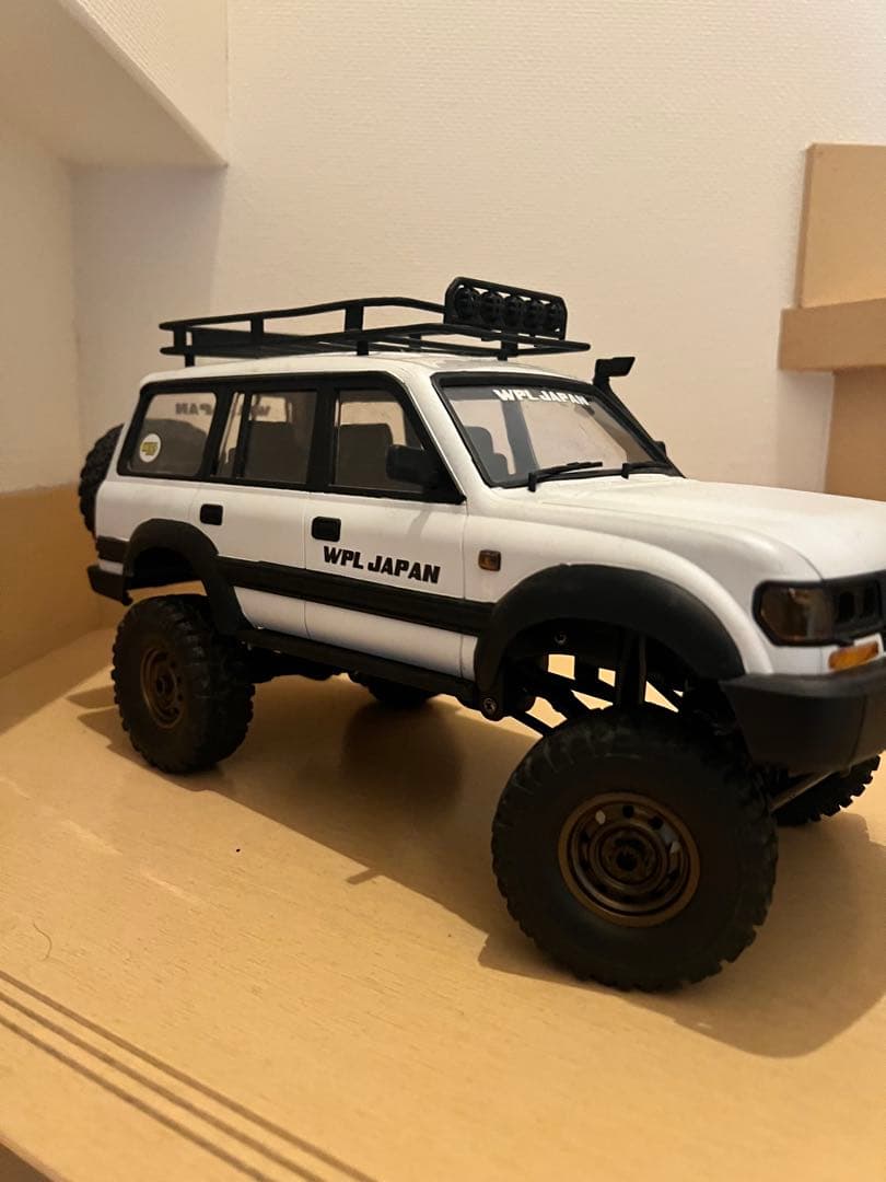 WPL c54-1 ホワイト　塗装品　プロポ付き