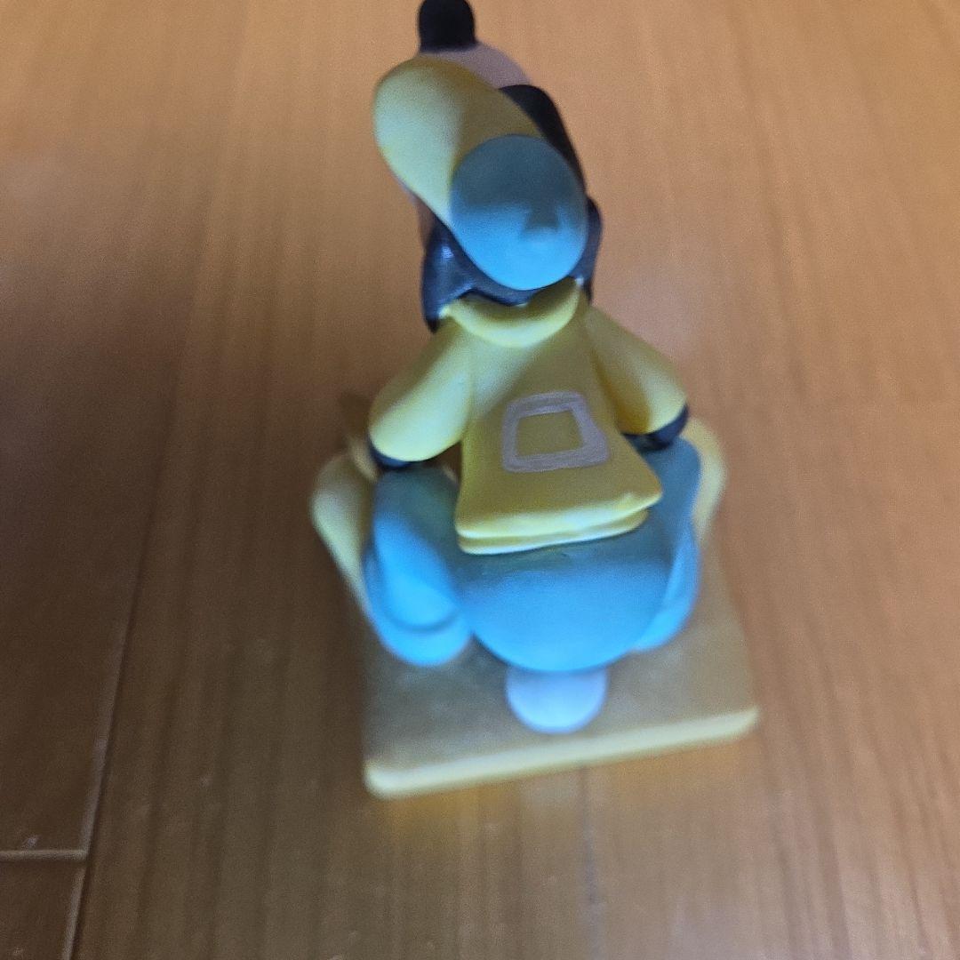 東京ディズニーランド　ディズニーキャラクター　古い陶器製ミニフィギュア4体セット