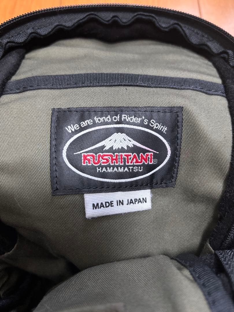 クシタニ　2WAY LEG BAGII 2ウェイレッグバッグ2　牛革本皮（黒）