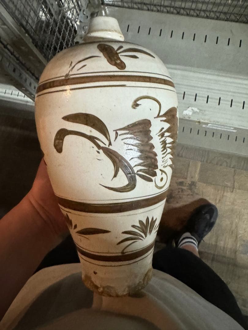 ‼️リサイクルFORTへフォロー‼️唐物買取6/7⑨‼️中国の磁州窯で花模様の花瓶‼️