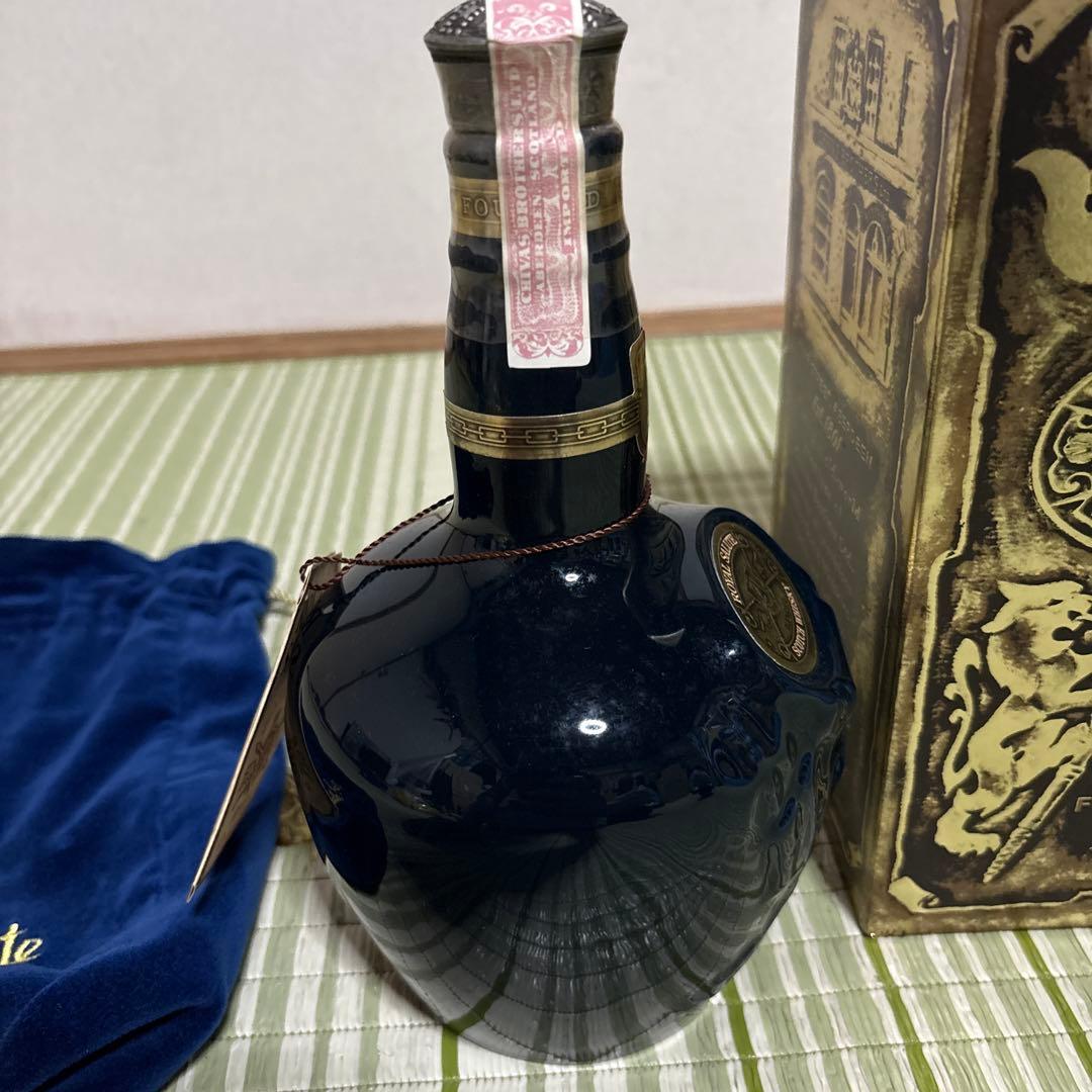 シーバス　ロイヤルサルート21年　陶器ボトル　700ml